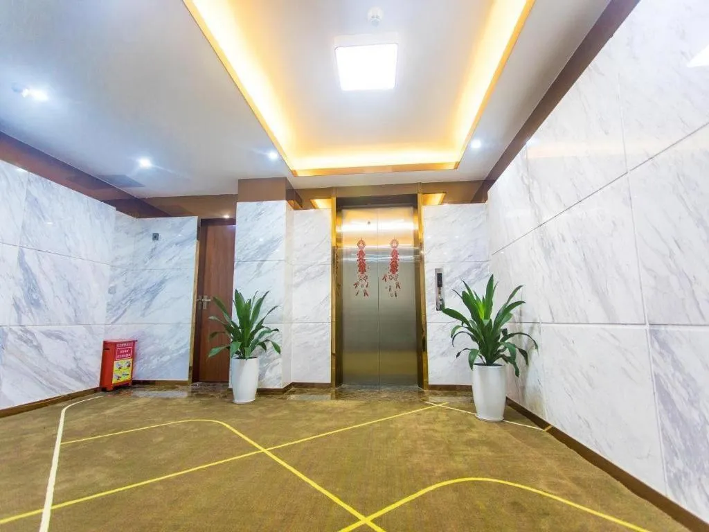 Chonpines Hotel Shenzhen Gongming Honghuashan Metro Station
