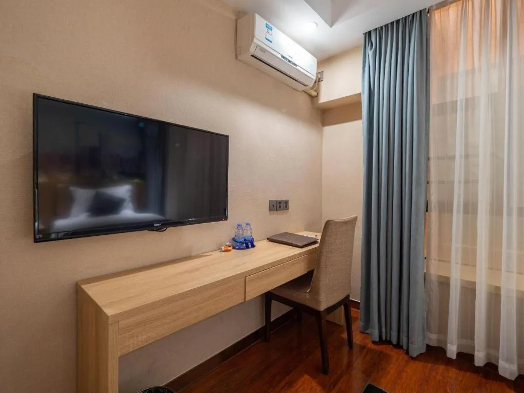 Chonpines Hotel Shenzhen Gongming Honghuashan Metro Station