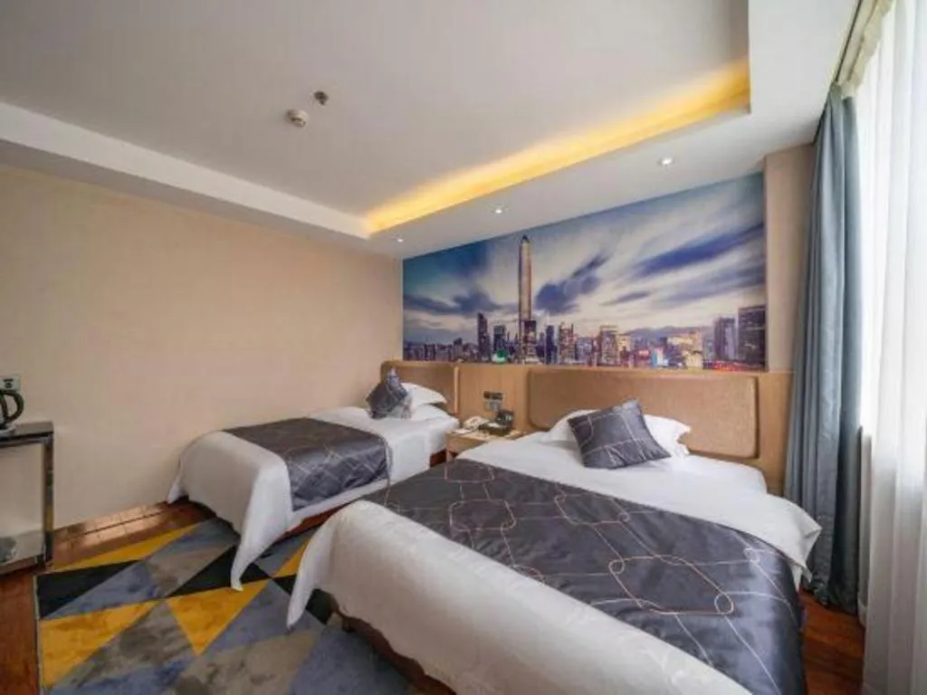 Bed in Chonpines Hotel Shenzhen Gongming Honghuashan Metro Station
