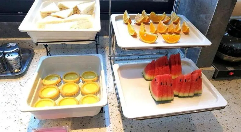 Chonpines Hotel Shenzhen Gongming Honghuashan Metro Station