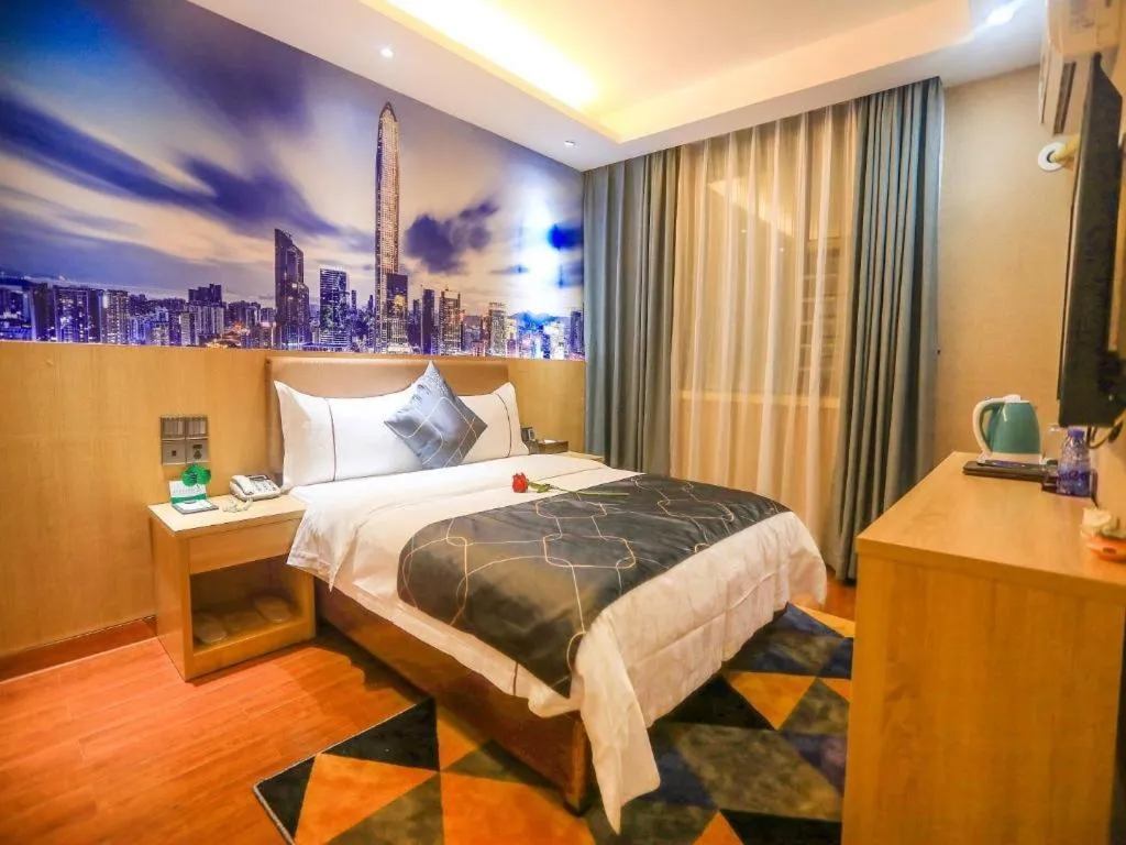 Bed in Chonpines Hotel Shenzhen Gongming Honghuashan Metro Station