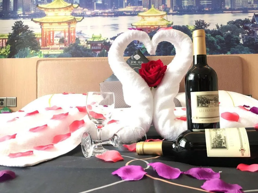 Chonpines Hotel Shenzhen Gongming Honghuashan Metro Station