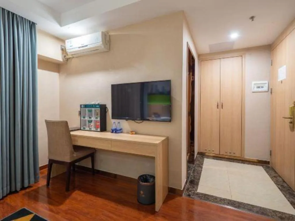 Chonpines Hotel Shenzhen Gongming Honghuashan Metro Station