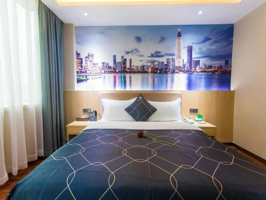 Bed in Chonpines Hotel Shenzhen Gongming Honghuashan Metro Station