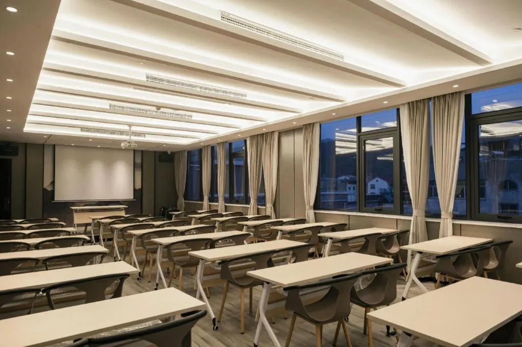 Magnotel Hotel·Luanyang Luanchuan Changchun Road Cross Street