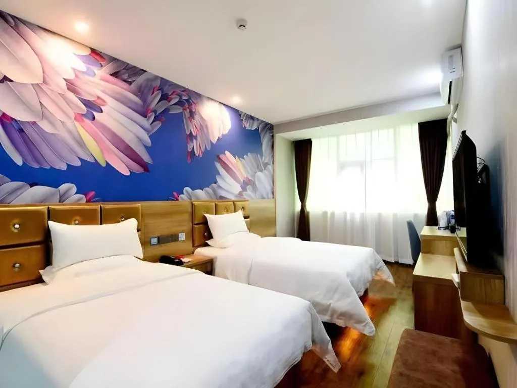 Bed in PAI Hotel·Linfen Hongdong Lily Town