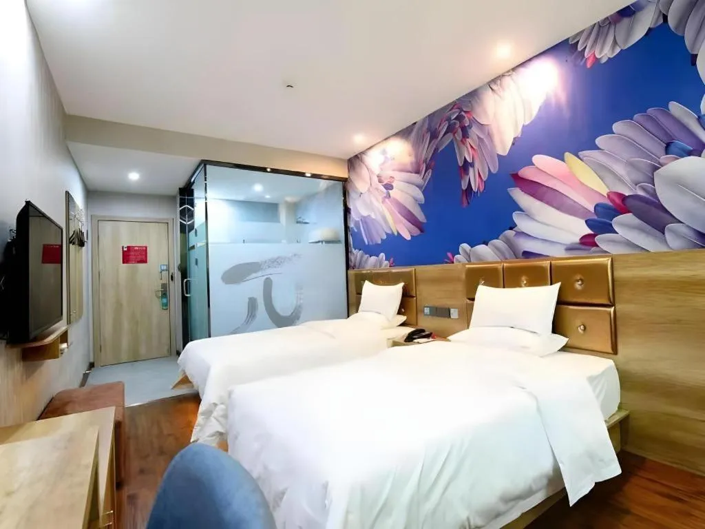 Bed in PAI Hotel·Linfen Hongdong Lily Town