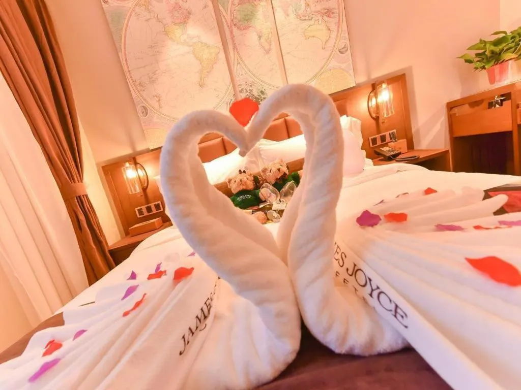 Bed in James Joyce Coffetel·Beijing South Muxiyuan Metro Station