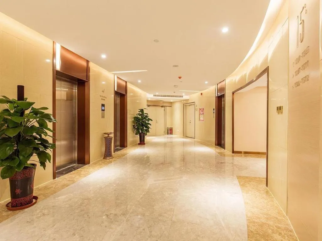 Lavande Hotel·Jining Party School Building