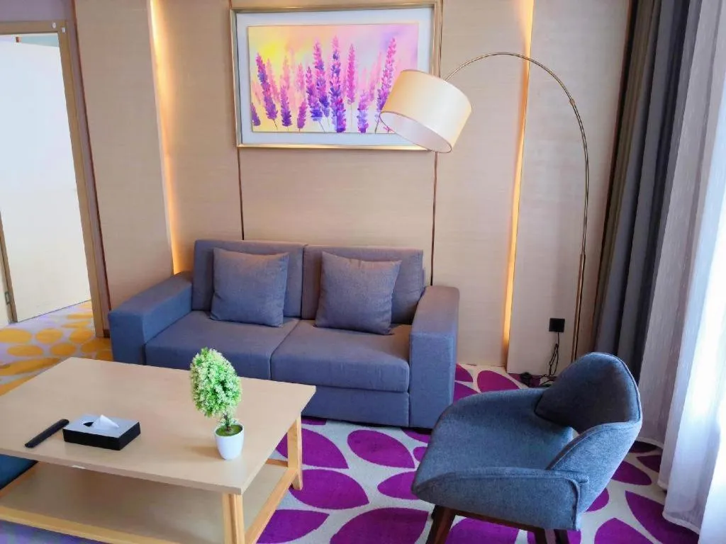 Lavande Hotel·Jining Party School Building