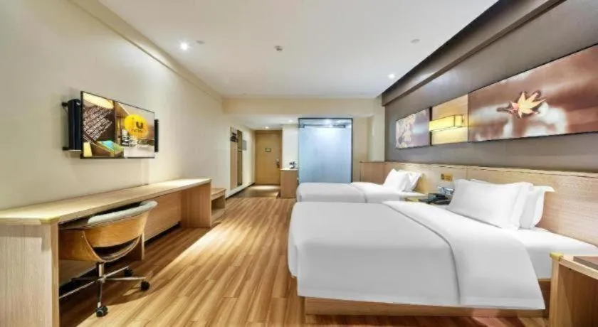 Bed in IU Hotel Baoding Yuhua East Road Passenger Center