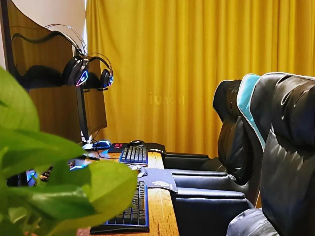 IU Hotel Baoding Yuhua East Road Passenger Center