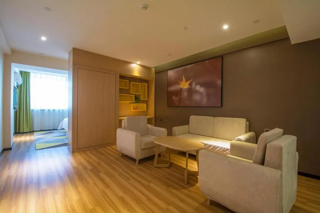 IU Hotel Baoding Yuhua East Road Passenger Center