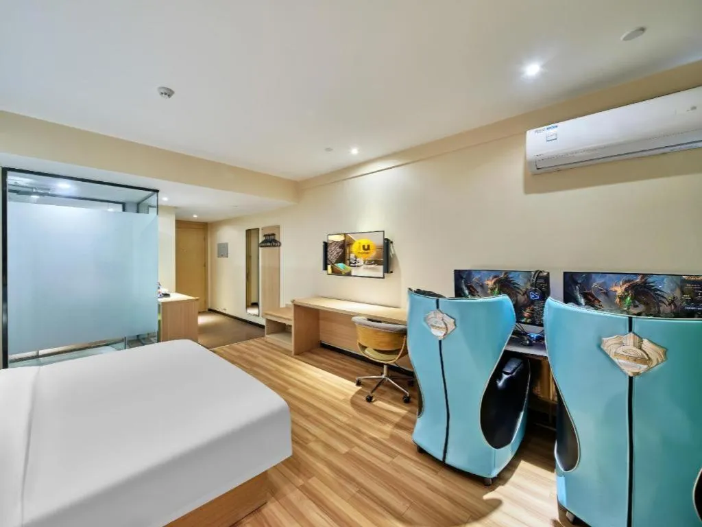 Bed in IU Hotel Baoding Yuhua East Road Passenger Center