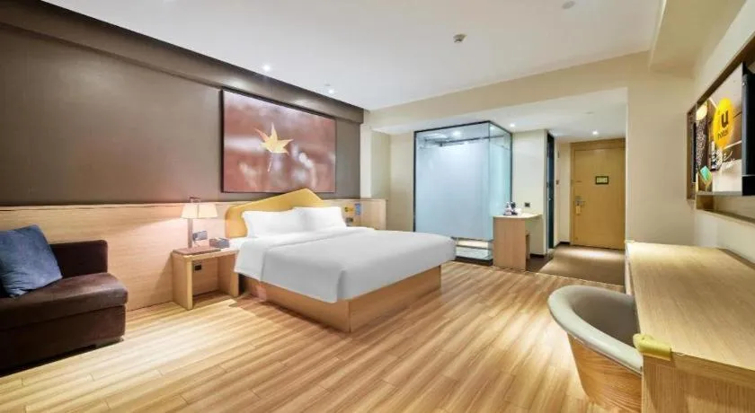 Bed in IU Hotel Baoding Yuhua East Road Passenger Center
