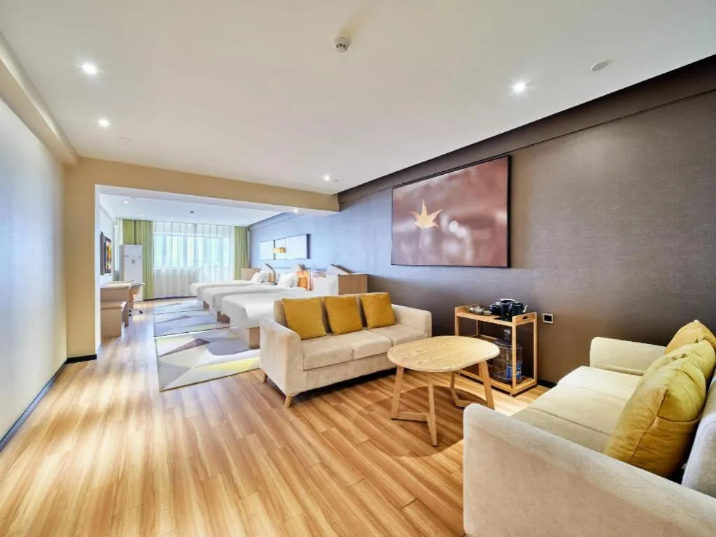 IU Hotel Baoding Yuhua East Road Passenger Center