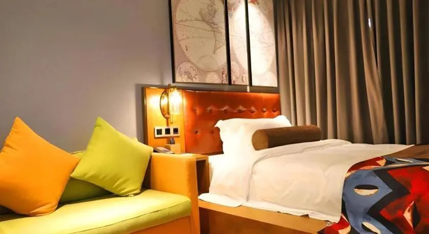 Bed in James Joyce Coffetel Guangyuan High-Speed Railway Station Dongba Municipal Government