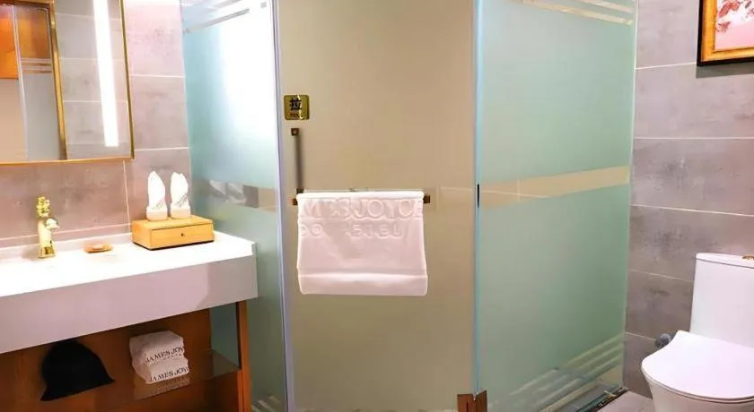 James Joyce Coffetel Guangyuan High-Speed Railway Station Dongba Municipal Government