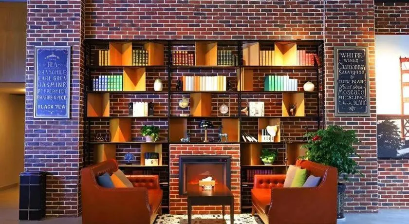 James Joyce Coffetel Guangyuan High-Speed Railway Station Dongba Municipal Government