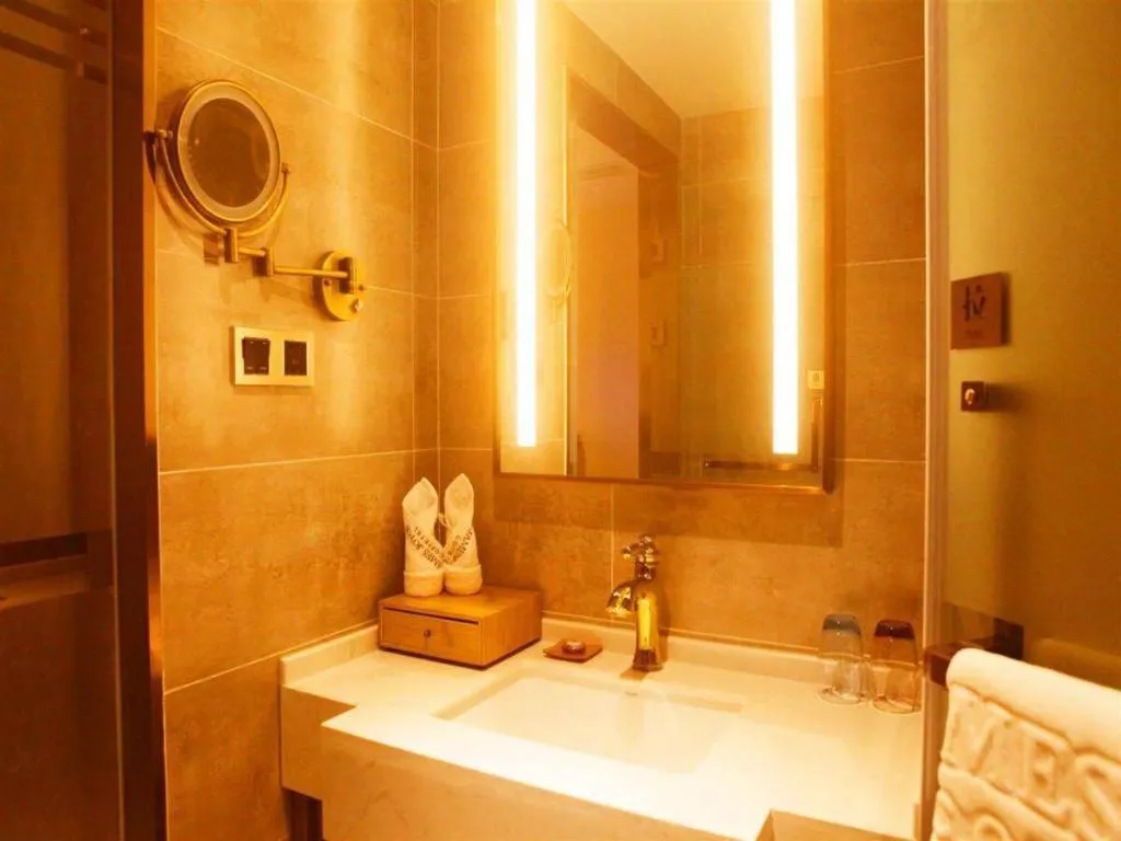 James Joyce Coffetel Guangyuan High-Speed Railway Station Dongba Municipal Government