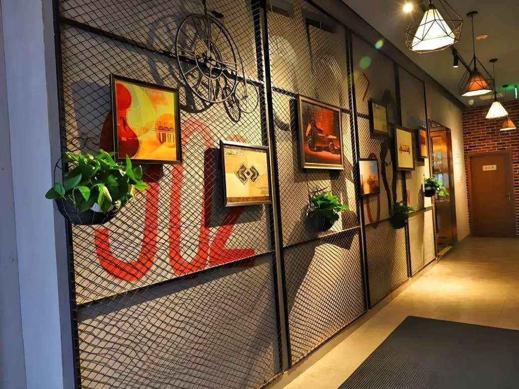 James Joyce Coffetel Guangyuan High-Speed Railway Station Dongba Municipal Government