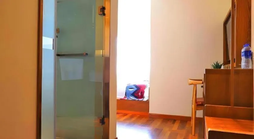 James Joyce Coffetel Guangyuan High-Speed Railway Station Dongba Municipal Government