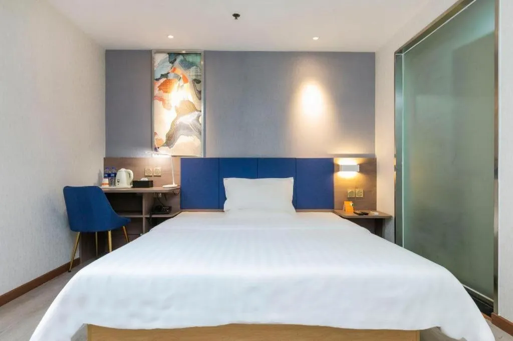 Bed in PAI Hotel·Chengdu Jinsha Museum Metro Station