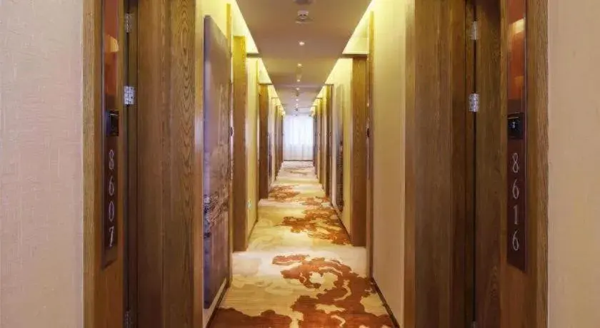 James Joyce Coffetel·Nannign Shanglin Tongle Road James Joyce Coffetel·Nannign Shanglin Tongle Road