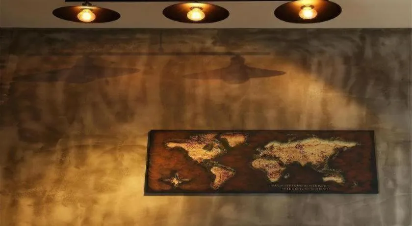 James Joyce Coffetel·Nannign Shanglin Tongle Road