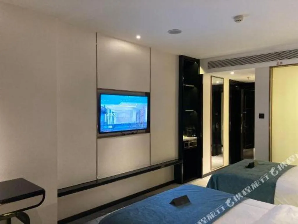 Bed in Xana Deluxe Beijing Guang'anmen Metro Station