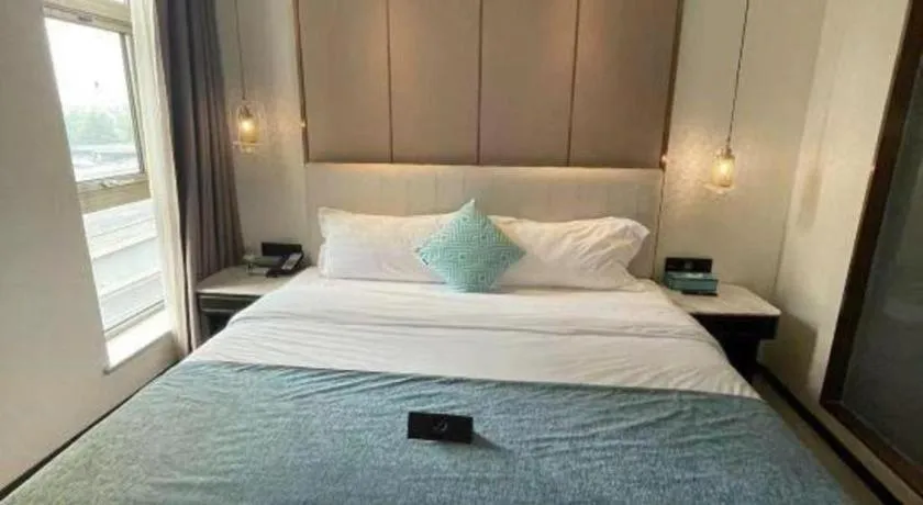 Bed in Xana Deluxe Beijing Guang'anmen Metro Station