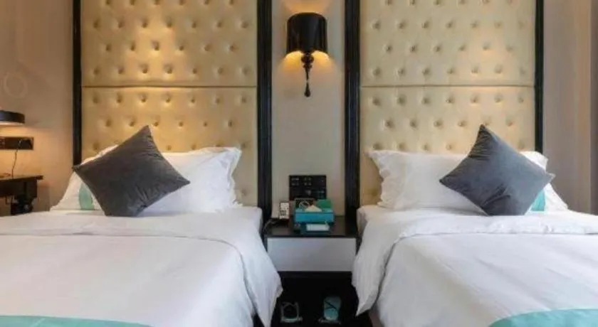 Bed in Xana Hotelle·Guangzhou Shangxiajiu Yongqingfang Changshou Road Metro Station