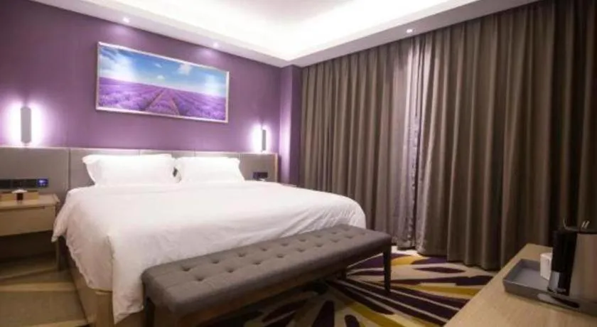 Bed in Lavande Hotel·Heyuan Bavaria