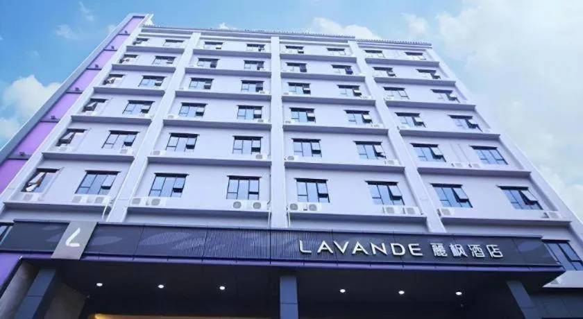 Lavande Hotel·Heyuan Bavaria