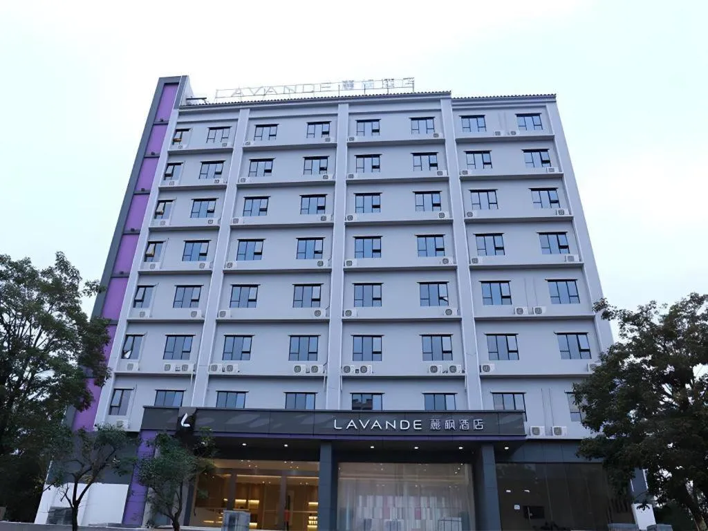 Lavande Hotel·Heyuan Bavaria