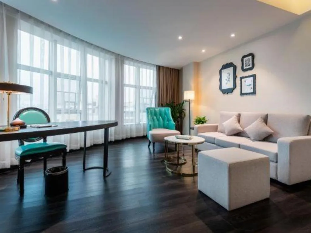 Xana Hotelle·Heyuan Hongxing Road