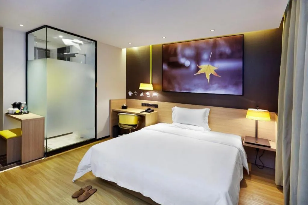 Bed in IU Hotel·Tianjin Binhai New District Yanghuo Market