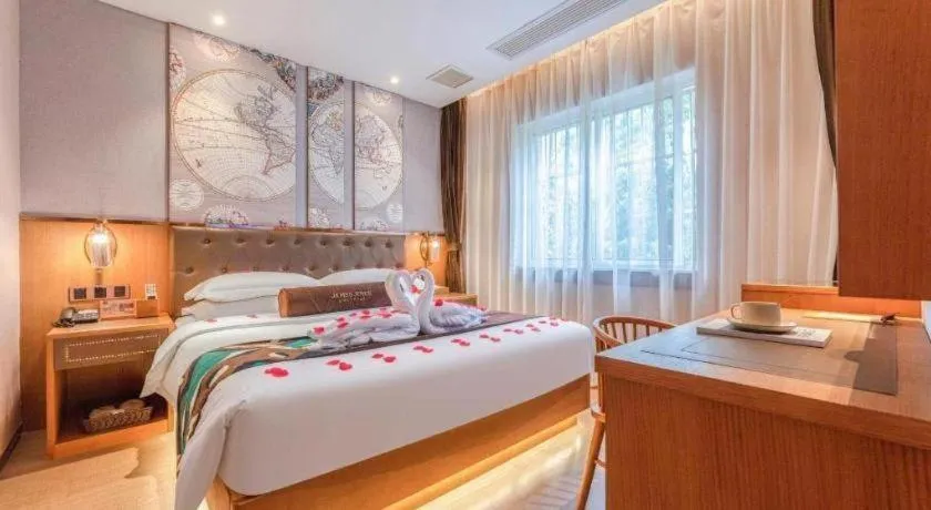 Bed in James Joyce Coffetel Hefei University of Technology