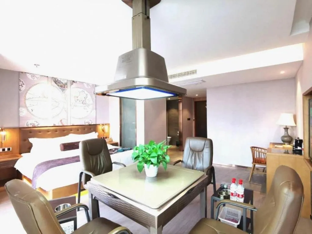 James Joyce Coffetel Hefei University of Technology