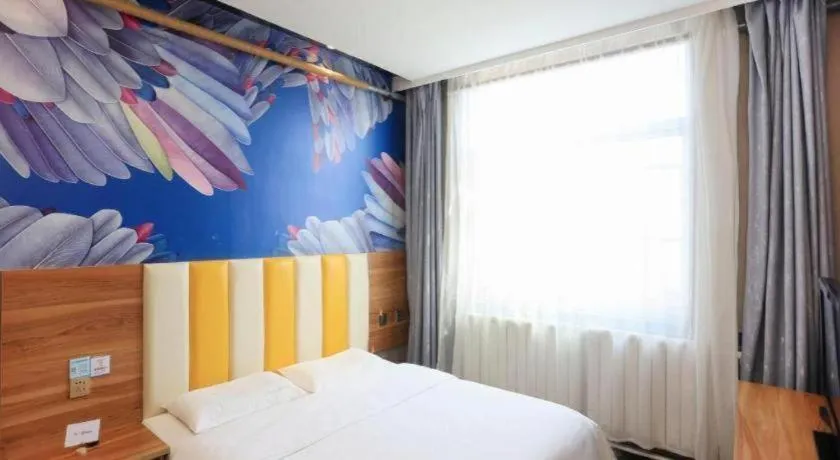 Bed in PAI Hotel Huayin Huashan Mountain Scenic Spot Ancient Street
