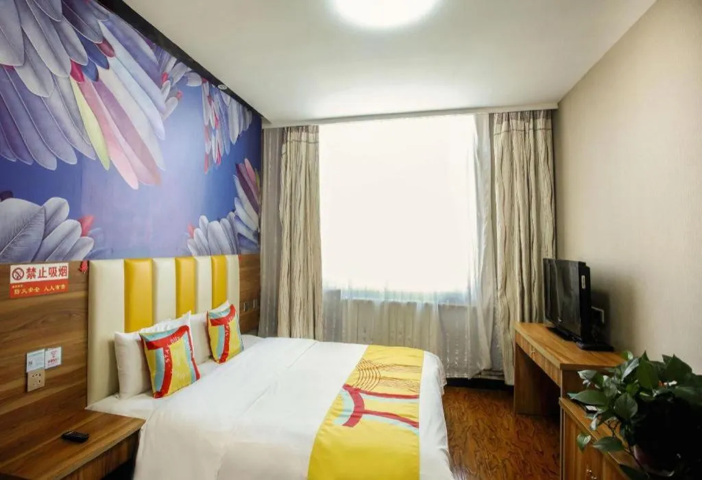 Bed in PAI Hotel Huayin Huashan Mountain Scenic Spot Ancient Street