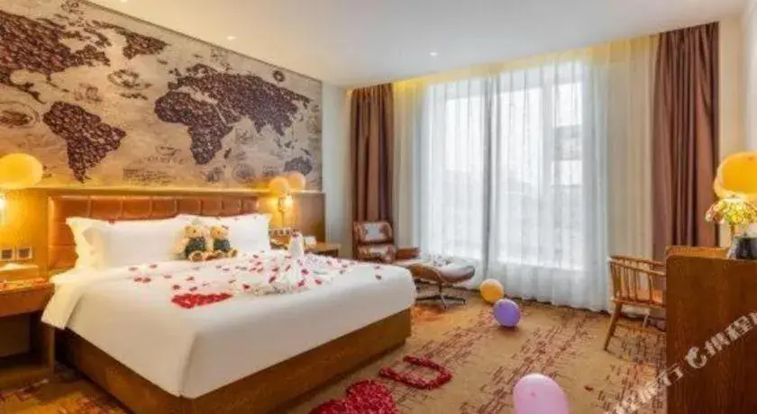 Bed in James Joyce Coffetel·Chadianzi Passenger Terminal Jinke Bei Road Metro Station Bed in James Joyce Coffetel·Chadianzi Passenger Terminal Jinke Bei Road Metro Station