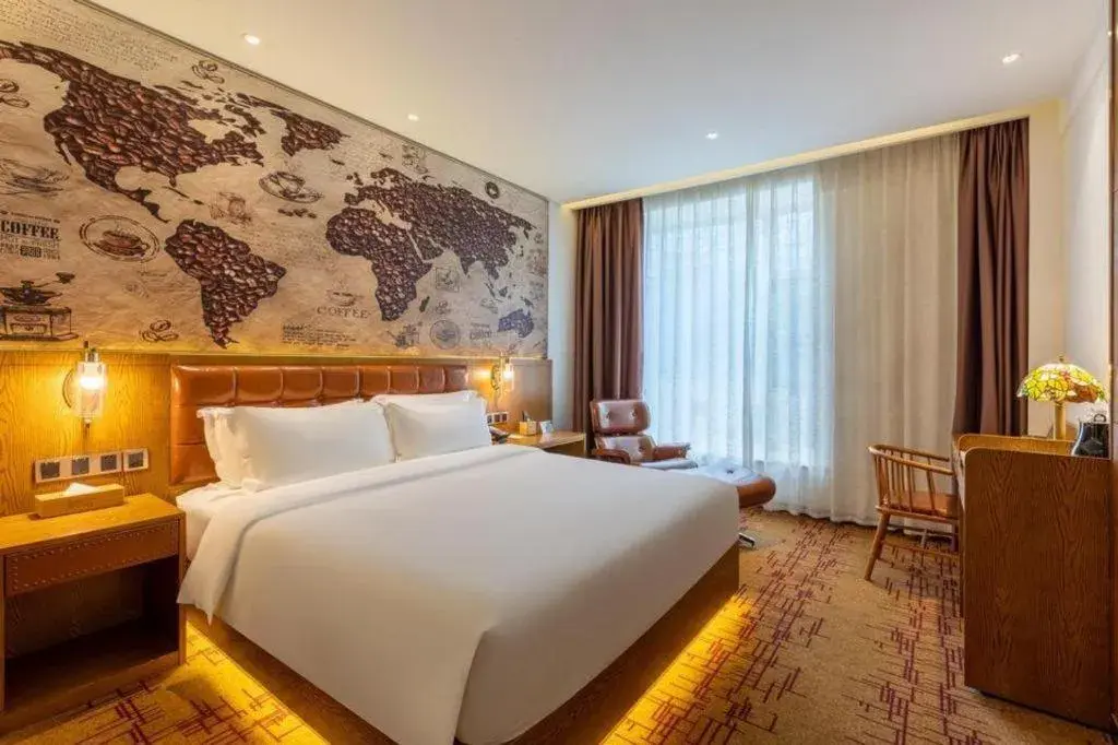 Bed in James Joyce Coffetel·Chadianzi Passenger Terminal Jinke Bei Road Metro Station Bed in James Joyce Coffetel·Chadianzi Passenger Terminal Jinke Bei Road Metro Station