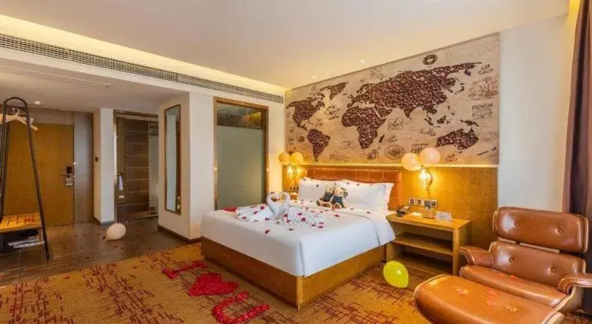 Bed in James Joyce Coffetel·Chadianzi Passenger Terminal Jinke Bei Road Metro Station Bed in James Joyce Coffetel·Chadianzi Passenger Terminal Jinke Bei Road Metro Station