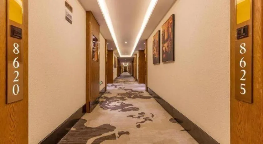 James Joyce Coffetel·Chadianzi Passenger Terminal Jinke Bei Road Metro Station