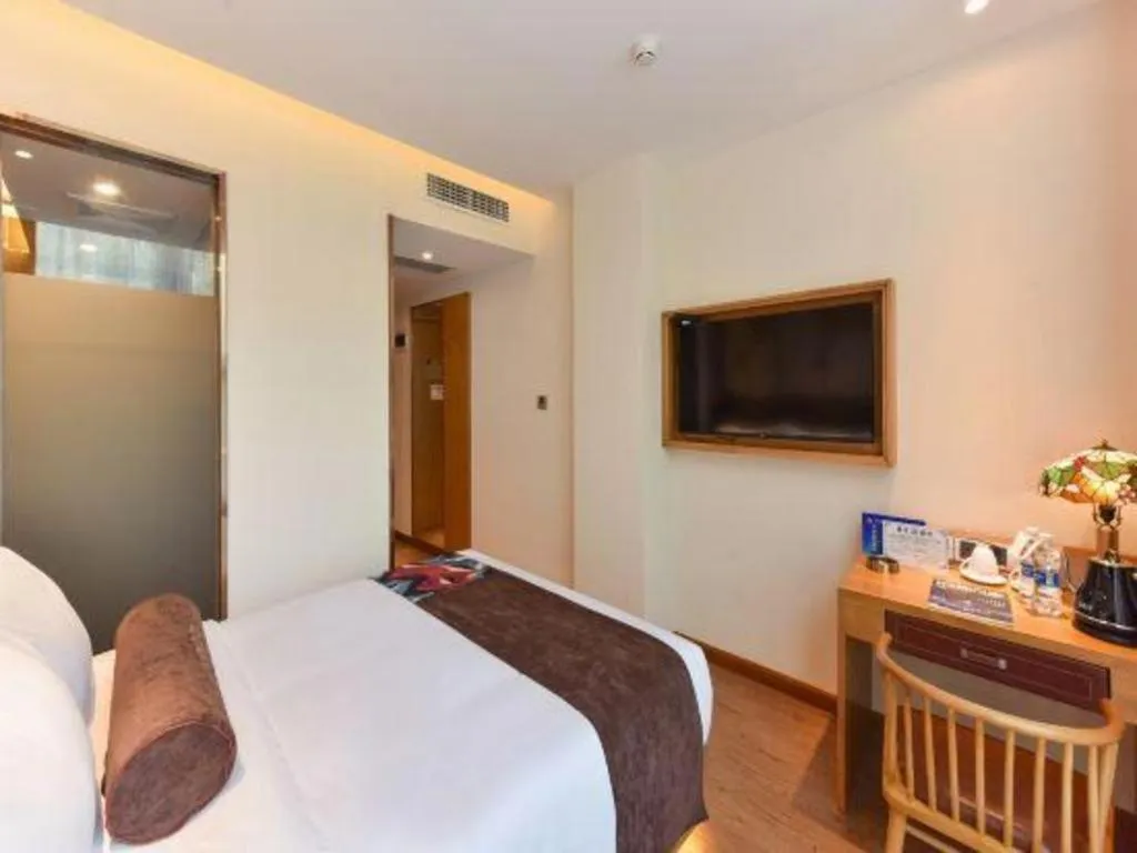 Bed in James Joyce Coffetel Beijing South Station Guang'anmen You'an Hospital