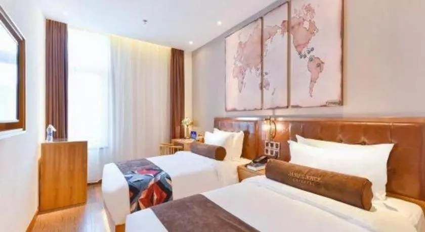 Bed in James Joyce Coffetel Beijing South Station Guang'anmen You'an Hospital