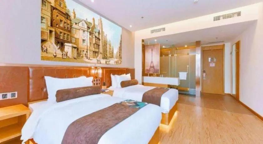 Bed in James Joyce Coffetel Beijing South Station Guang'anmen You'an Hospital