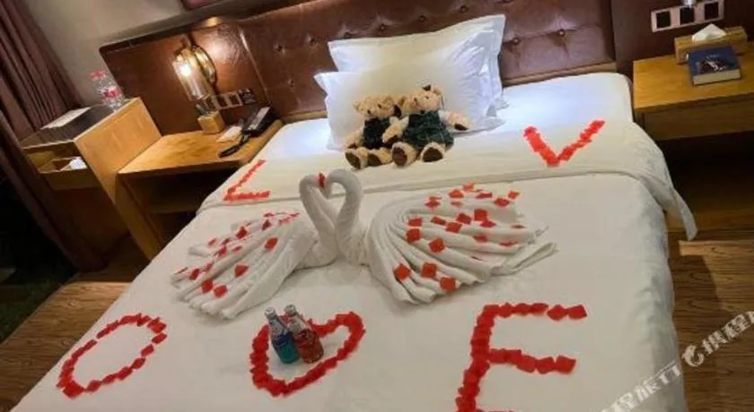 Bed in James Joyce Coffetel Beijing South Station Guang'anmen You'an Hospital