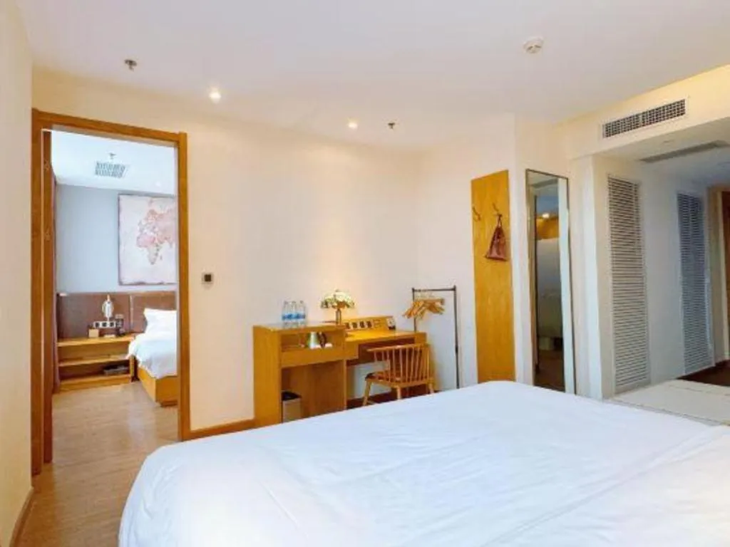 Bed in James Joyce Coffetel Beijing South Station Guang'anmen You'an Hospital